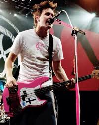 Related to mark hoppus pink bass guitar. Mark Hoppus Blink 182 Blink 182 Tom Delonge Blink 182 Tom