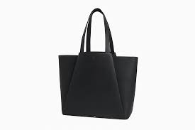 The 15 Best Designer Work Bags For Stylish Women 2021 Edition Enjoy discounts on your favourite items from tommy hilfiger. best designer work bags for stylish