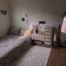 33 Awesome Modern Small Bedroom Design And Decor Ideas Comfortable Bedroom Decor Comfortable Bedroom Room Inspiration Bedroom