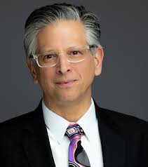 The Paul Weiss Lab is an interdisciplinary group of scientists, engineers,  and clinicians with broad interests and collaborations around the world.  Our goal is to research the ultimate limits of miniaturization to develop  new chemical understanding of the ...