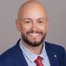 In 2009, Financial Advisor Dave Schreiber had an idea to evolve the  traditional Edward Jones model, creating more value for more clients by  bringing multiple financial advisors together under one…