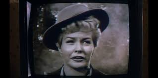 looking at this old flick and it feels like a past life. i legitimately  don't recognize that girl.