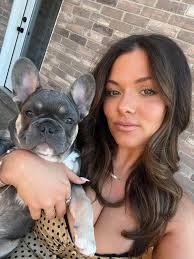 She is so relaxing while mommy is cleaning her paws 🐾🐾 #dogmom #hoomanmom  #dogofnewyork #cockerspaniel #instadog 🥰🥰