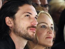 Zaradi hude migrene morala poiskati zdravniško pomoč