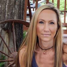 Colorado's Danny Farris—outdoor writer & co-host of Bowhunter TV—has  successfully bowhunted 8 of the state's “Big 9” game animals. His 27-year  pursuit of the last one, a Rocky Mountain bighorn sheep, culminates