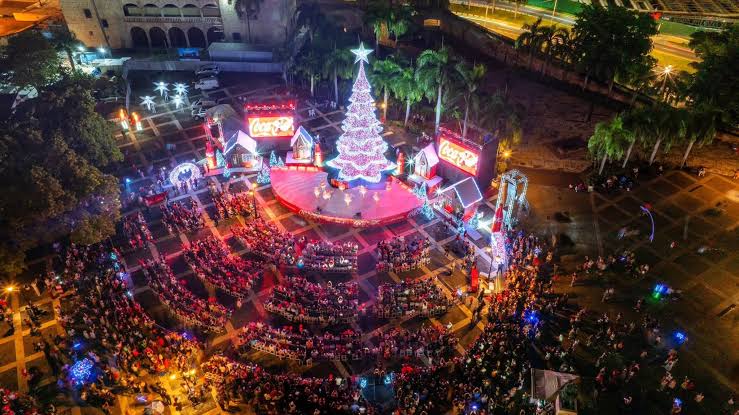 En Santo Domingo, República Dominicana se celebra la Navidad diferente: sol, cultura, tradiciones vivas y una hospitalidad que se siente como en casa. 🎄🇩🇴✨ Un destino donde la Navidad se vive con