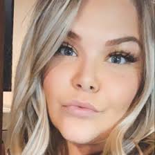 Shaylee Clark's Instagram, Twitter & Facebook