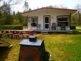 Chalet A Vendre Au Bord De L Eau Maisons A Vendre Sherbrooke Kijiji Kijiji Real Estate Outdoor Structures