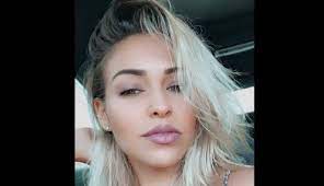 She has over 39,000 followers on instagram. Qngro2wr3zszym