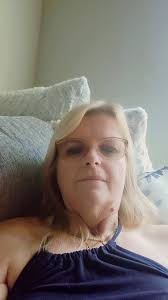 55 widowed My name is Kat Desmoines Iowa 🤍