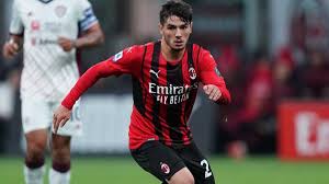 The player is expected to rejoin the rossoneri on loan again as he did in the 2020/21 season, but this time there will be an option for milan to buy the player for €22 million at the end of the season. Milan Brahim Diaz Florentino Perez Speaks Breaking Latest News