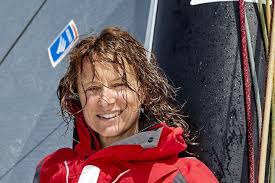La pointe du gouin et le cap fréhel seront donc pris d'assaut par le public pour voir. Frauen Der Route Du Rhum 3 Versprechen In Imoca