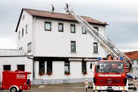 Die polizei meldet zahlreiche unfälle sowie mindestens fünf verletzte personen. Zollernalbkreis Zollernalb Feuerwehren Helfen In Reutlingen Balingen Umgebung Schwarzwalder Bote