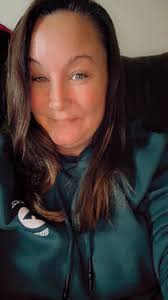 Here's To anyone. Have a blessed and beautiful Friday. 💜🎵⚜️🎶💜