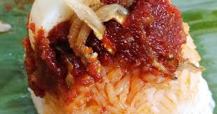 Video yang anda saksikan adalah video tentang cara kilat bungkus nasiuntuk lebih detail saksikan channel saluran jalan & jajan di : Penjual Nasi Lemak Ini Caranya Buat Nasi Lemak Lebih Sedap