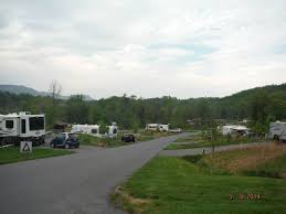 The park has several waking trails. Rv Campground Picture Of Shenandoah River State Park Bentonville Tripadvisor