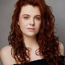 Hey can anyone recommend good mobile dog groomers? I'd prefer they come to  me as my dog is reactive to other dogs