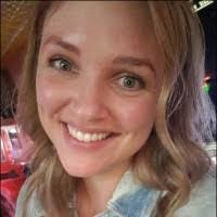 Cassandra Bean's Instagram, Twitter & Facebook