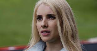 Главные роли в фильме исполнили фредди хаймор и эмма робертс. Emma Roberts V Trejlere Filma Ohota Wonderzine