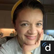 Robyn Lilly's Instagram, Twitter & Facebook