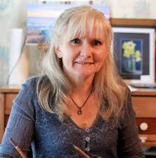 Julia Mccray's Instagram, Twitter & Facebook