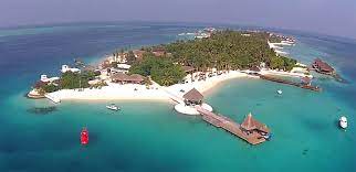 انها تقع الى الجنوب الغربي من الهند وسري لانكا في البحر اكاديف. Ø¯Ù„ÙŠÙ„ Ø§Ù„Ø³ÙØ± Ø¥Ù„Ù‰ Ø¬Ø²Ø± Ø§Ù„Ù…Ø§Ù„Ø¯ÙŠÙ Ø´Ø¨Ù‡ Ø§Ù„Ù‚Ø§Ø±Ø© Ø§Ù„Ù‡Ù†Ø¯ÙŠØ© Ø§Ù„ÙˆØ¬Ù‡Ø§Øª ÙÙ„Ø§ÙŠ Ø¯Ø¨ÙŠ