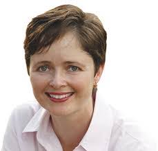 Tanya Davies's Instagram, Twitter & Facebook