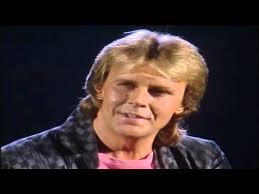 One of germany's most successful pop singers in the 1970s and '80s, howard carpendale was working as an elvis imitator when he relocated to. Howard Carpendale Mittendrin 1985 Chords Chordify