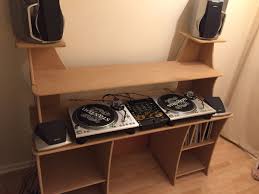 Hey bedroom producers — looking for cheap music studio desks that won't break the bank? Dj Desk Music Producer Workstation Pd1 In Ng6 Gedling Fur 40 00 Zum Verkauf Shpock At