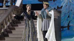 Erst vor wenigen tagen begrüßten prinz carl philip und prinzessin sofia ihr drittes kind. Drei Haselnusse Fur Aschenbrodel Das Wurde Aus Den Stars Des Klassikers