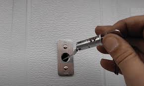 Garage door locked from the outside. 3 Ways To Open Garage Door Manually Without Power