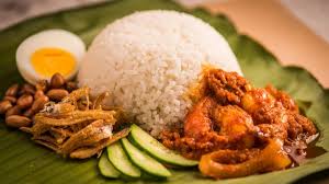 Amalan pemakanan nasi lemak merupakan satu bentuk bekalan hidangan makanan kepada para pesawah padi mahupun orang yang mengusahakan kebun getah, kelapa sawit. Calories In Nasi Lemak Calories And Nutrition Fitso