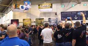 Dirk War Auf Der Spiel 19 In Essen Und Er Hat Sich Zeit Gelassen Doch Jetzt Lest Was Er Erlebt Hat Zwischendurc Spiele Brettspiele Gesellschaftsspiele