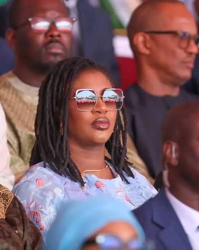 Fatou Kiné Diakhaté : Une carrière éclectique et un engagement politique  reconnu Dakar, Sénégal –Fatou Kiné Diakhaté, surnommée “Fifi” par ses  proches, a de manière remarquable embrassé un rôle clé au sein