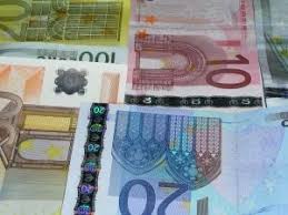 ,, legile și ordonanțele emise de guvern în baza unei legi speciale de abilitare intră în vigoare la 3 zile. Oug Nr 102 2013 Modificarea Si Completarea Legii Nr 571 2003 Codul Fiscal Si Reglementarea Unor Masuri Financiar Fiscale