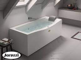 Quali sono gli optional da scegliere? Vasca Idromassaggio Jacuzzi Essential 170x70 Schienale A Destra Iperceramica