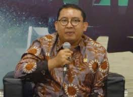 Fadli zon versus munarman perjalanan 22 tahun fpi dari sweeping kemaksiatan ke sweeping kekuasaan yang zalim fadli. Fadli Zon