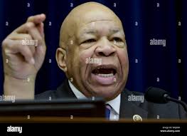 Flint Mayor Dayne Walling addresses a group of children at Mateen Cleaves'  One Goal, One Passion youth basketball camp at Flint Northern High School  gymnasium