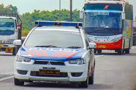 Pilih dari 2.000 gambar polisi, download gratis gambar polisi kartun, mobil polisi & lainnya. Gambar Mobil Polisi Indonesia