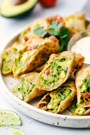 The Best Avocado Egg Rolls Cheesecake Factory Copycat Avocado Egg Rolls Egg Rolls Avocado Recipes