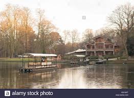 Hotels near la bourse de bruxelles. Boot Uberqueren Chalet Robinson Insel Restaurant Im Bois De La Cambre Im Sonian Wald Brussel Belgien Stockfotografie Alamy