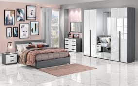 A questo, aggiungiamo anche le offerte stagionali con sconti ulteriori o 5 anni di garanzia. Camere Da Letto Mondo Convenienza 12 Idee Per Una Camera Stilosa