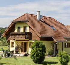 Im durchschnitt betragen die kosten für eine wohnfläche über 150 quadratmetern auf einem 850 quadratmeter großen grundstück rund 320.000 euro. Familie Haas Aus Deutsch Goritz Osterreich Gibtdemlebeneinzuhause Einfamilienhaus Fertighaus Fertigteilhaus Kruppelwalmdac Haus Bauen Familien Haus Haus