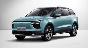 Malgré le nom, la voiture est la première génération d'une série de voitures électriques compactes. Aiways U5 Le Suv Electrique Chinois Qui Veut Conquerir L Europe