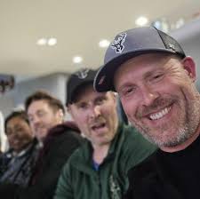 Born & raised a Lion fan. My Grandpa. Who's not really a Football fan got  me this when I was little at an auction. Probably mid 2000s. Was wondering  if any of