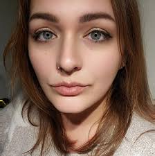 Nail artist recommendations for wedding nails in St. Louis area