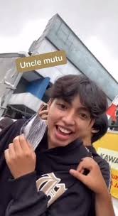 Tolong bantu subcribe ya biar bisa 200.000 subscribers terima kasih. Viral Video Tiktok Pemuda Asal Jawa Barat Bisa Tiru Suara Spongebob Hingga Uncle Muthu Upin Ipin Tribun Batam