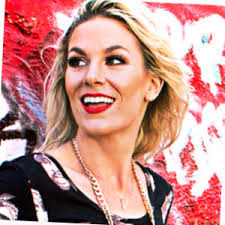 Amanda Fielding's Instagram, Twitter & Facebook