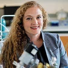 Faye Mcneill's Instagram, Twitter & Facebook