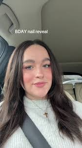 Veronica Coakley's Instagram, Twitter & Facebook